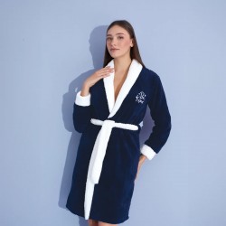 Yumuşacık Lacivert Wellsoft Peluş Sabahlık – Çizgili & Bağlama Detaylı Kadın Modeli